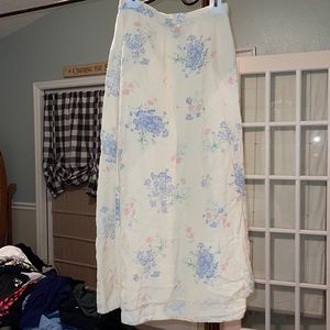 Crazy Horse by Liz Claiborne linen blend long skirt ivory color floral